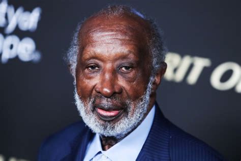 Clarence Avant, nicknamed the ‘Godfather of Black Music,’ dies at 92